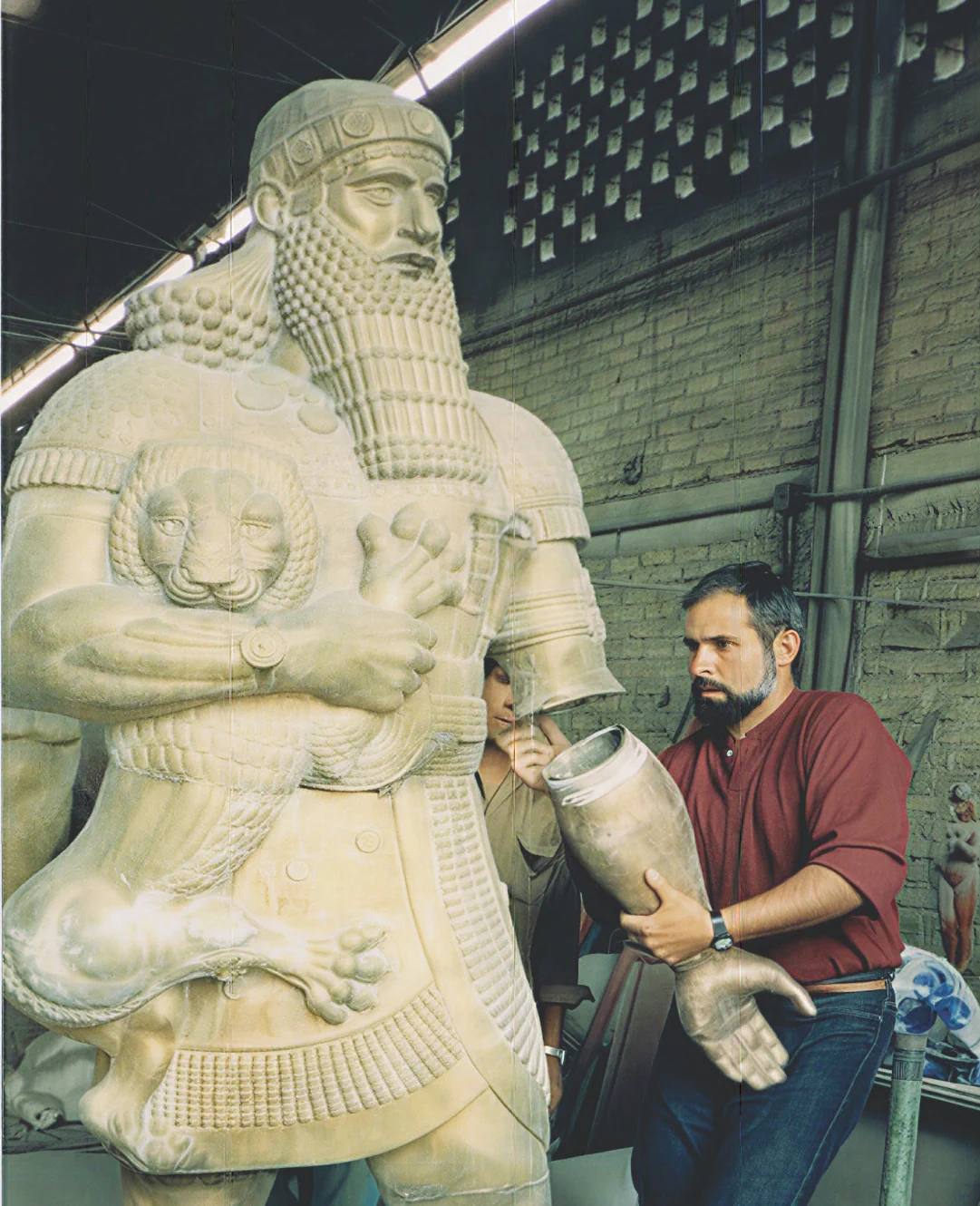 Fred Parhad with the Ashurbanipal model
